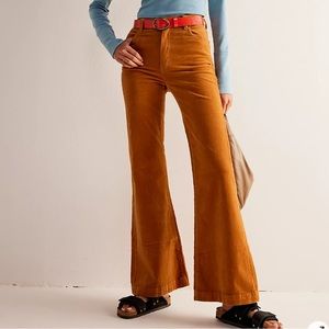 Rollas east coast flare corduroy jeans